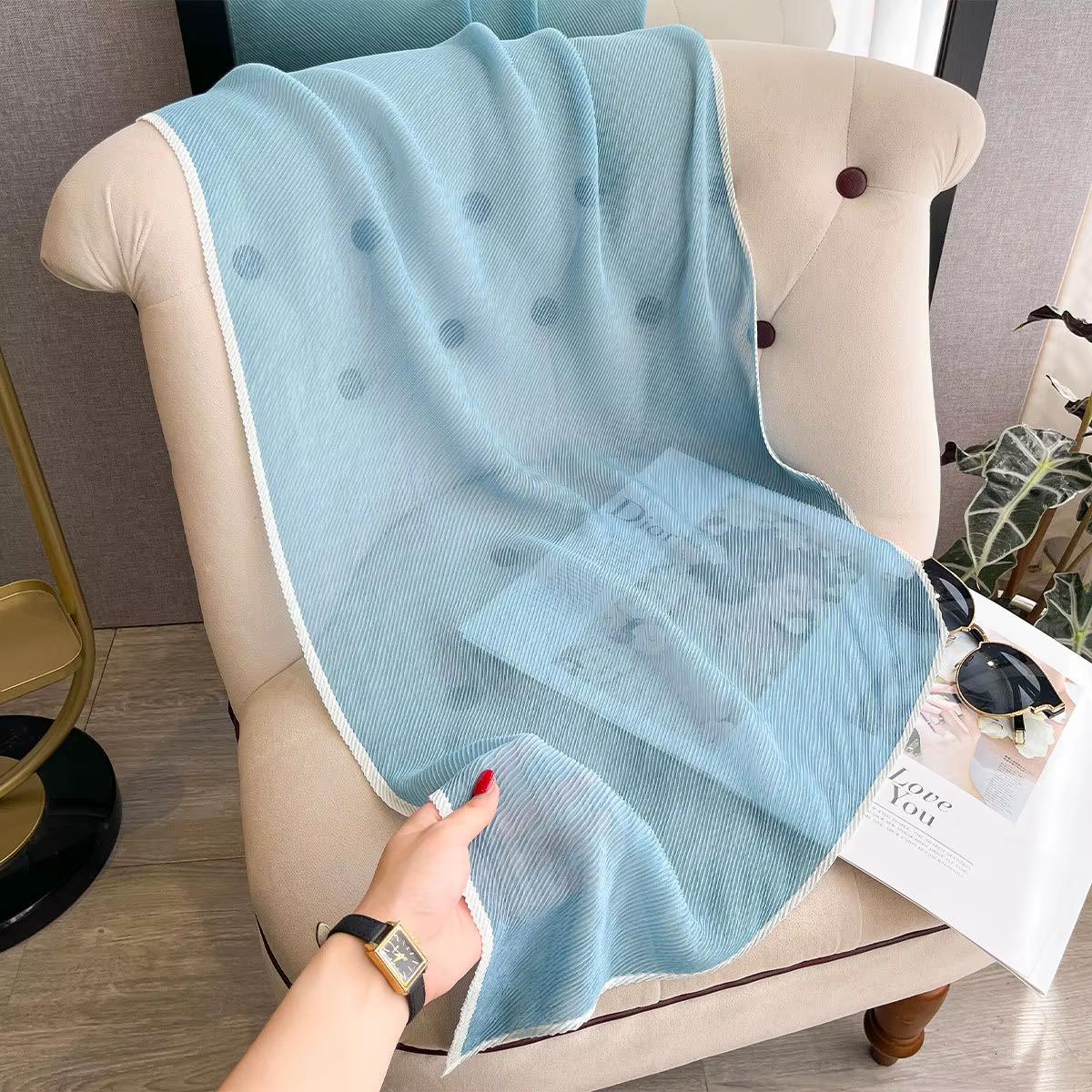 Foulard carré uni en tencel fin
