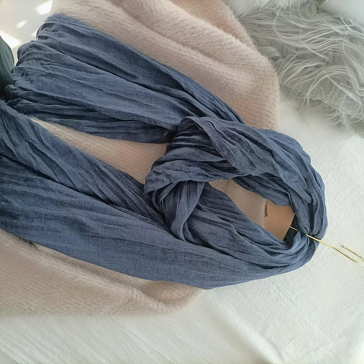 Écharpe pour femme à texture littéraire