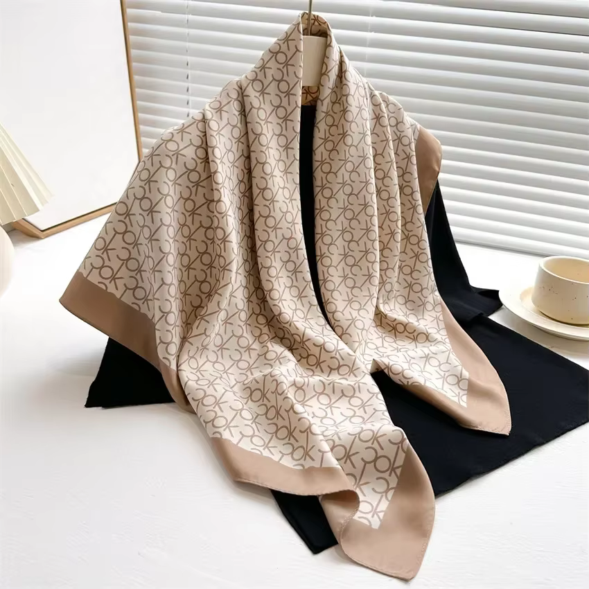 2025 nouvelle mode léger luxe lettres imprimer foulard en soie 90 cm femmes sergé Simple carré foulards dames crème