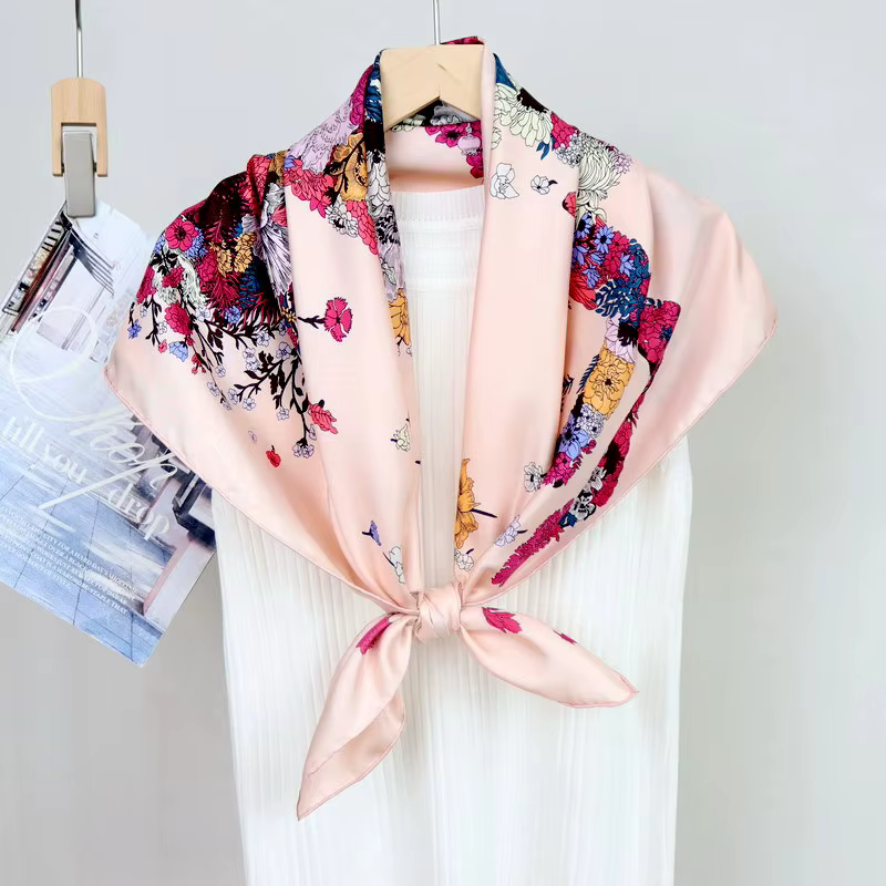 Écharpe en soie rose 90 cm pour femme