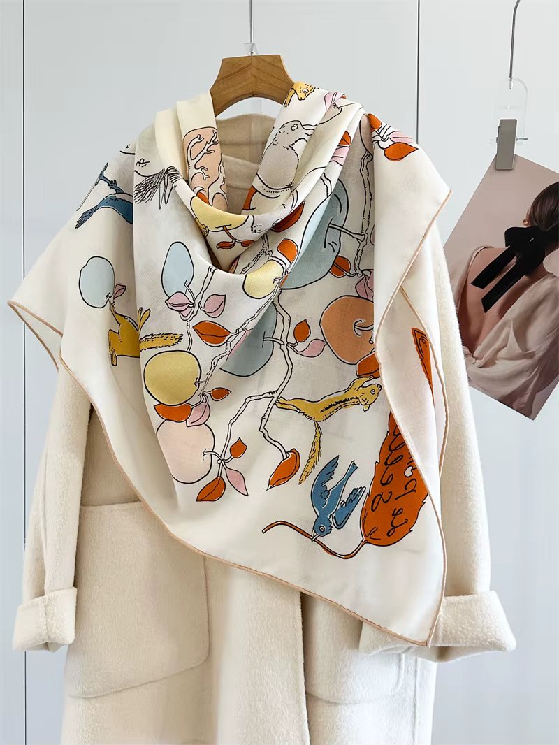 Écharpe en laine et soie 135 cm pour femme, grands foulards à bords roulés à la main, châles, pashminas, accessoires de sac, étoles, ponchos, wraps pour l'hiver