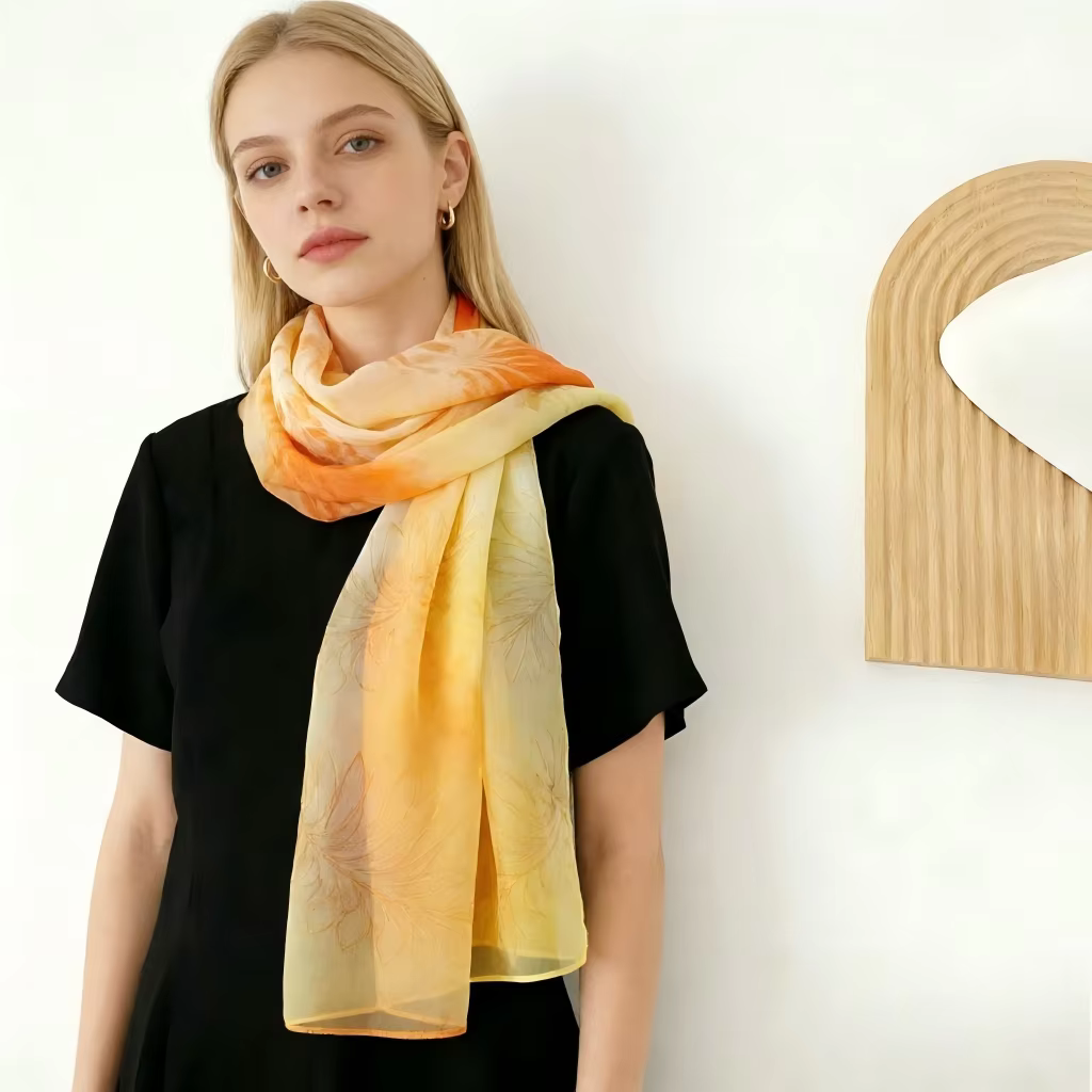 Écharpe longue en mousseline de soie dégradée à motif feuille