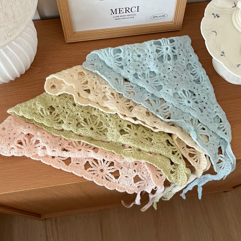 Mode tricoté foulard femmes Style pastoral français Triangle bandeau à la main Crochet