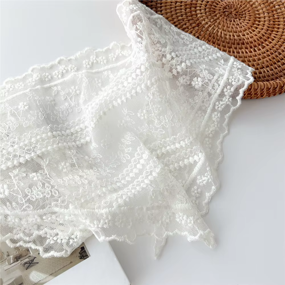 Écharpe en dentelle évidée pour femme