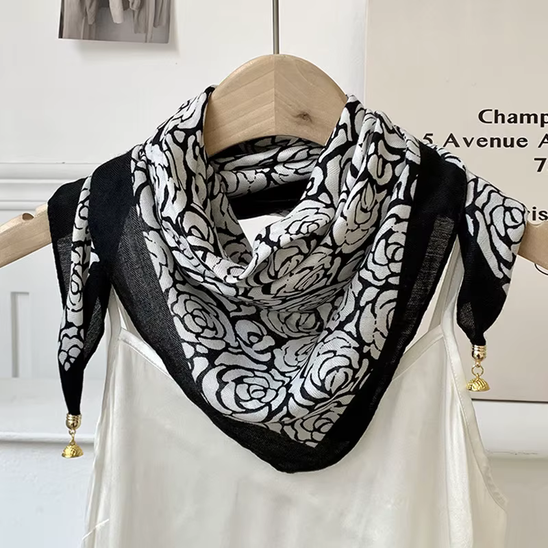 Nouvelle Écharpe Romantique à Imprimé Rose avec Boucle Magnétique Respirante