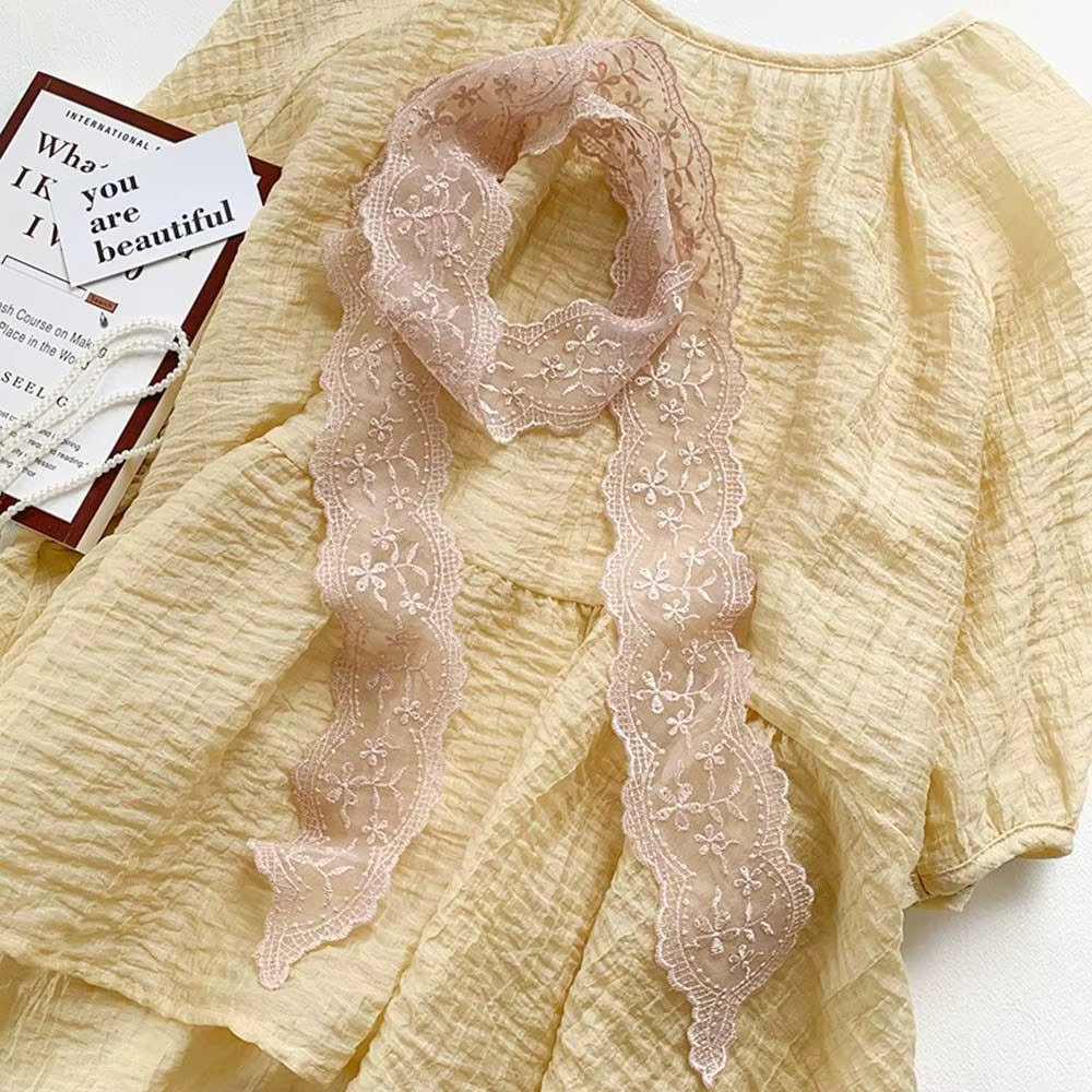 Écharpe en dentelle douce à la mode
