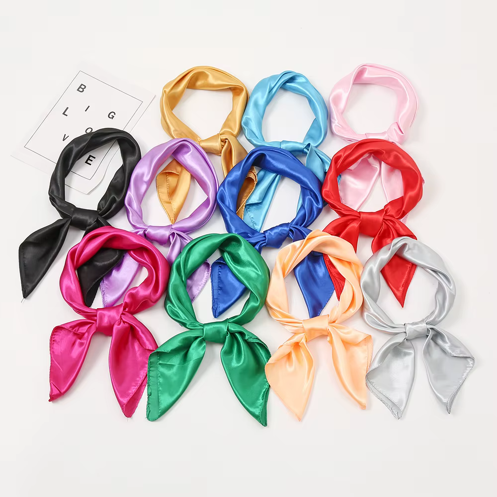 Foulard carré en Satin uni pour femmes