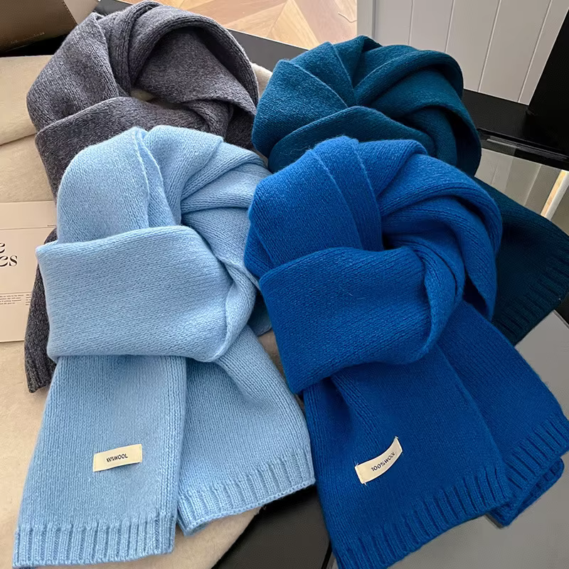Écharpe bleu Klein pour femme