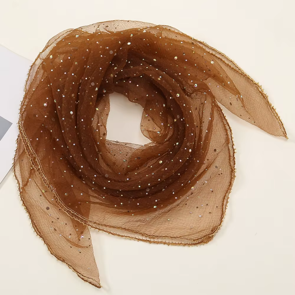 Écharpe élégante pour femmes avec décorations scintillantes