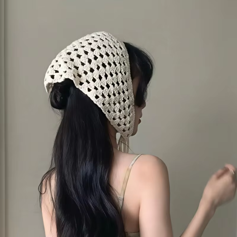 Foulard triangulaire vintage en crochet pour femme