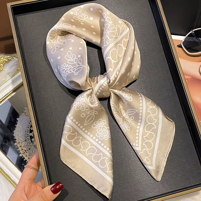 1 écharpe carrée de 70 cm à imprimé cachemire style bohème pour femme