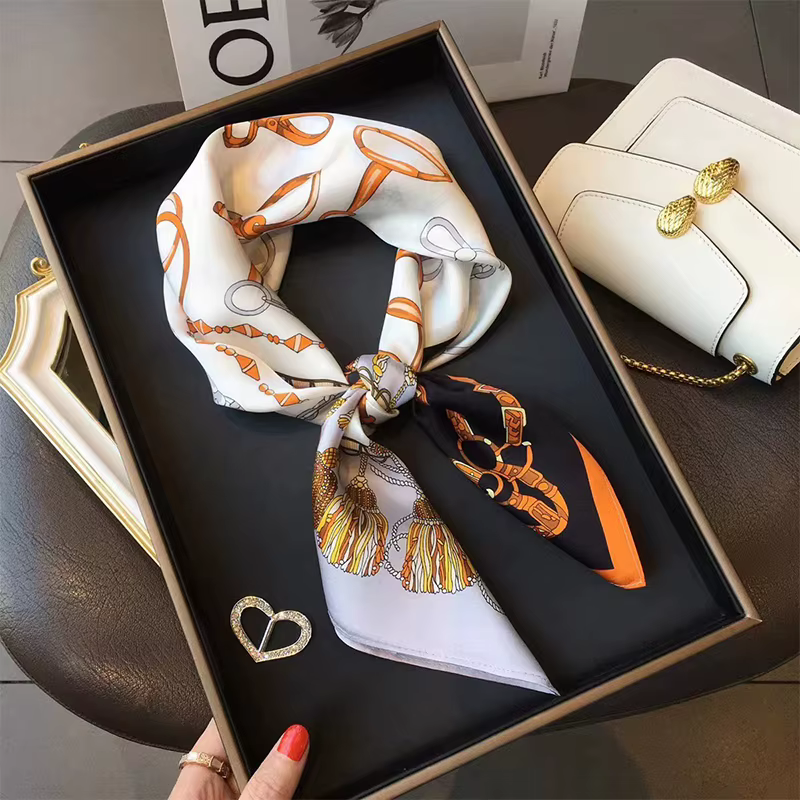 Foulard Carré Imprimé à la Mode pour Femme et Fille