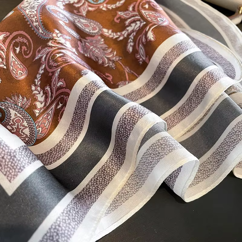 Paisley cheveux foulard femmes luxe 100% véritable soie naturelle cou foulards léger carré Bandana