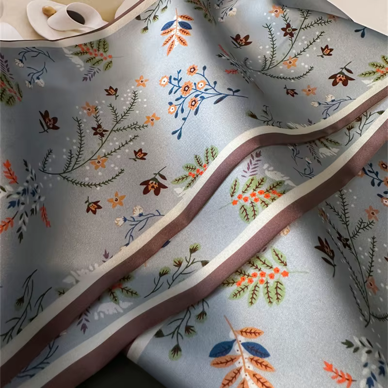 Multi couleur nouvelles femmes soie sensation imprimé Design écharpe châle mode luxe longue étroite petites foulards