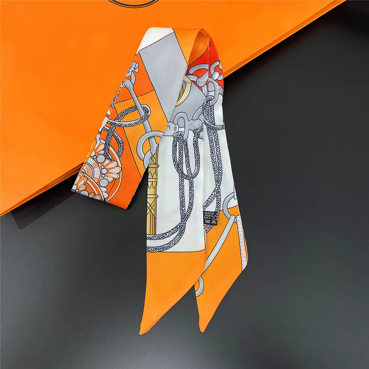 Foulard en soie sergé pour femmes