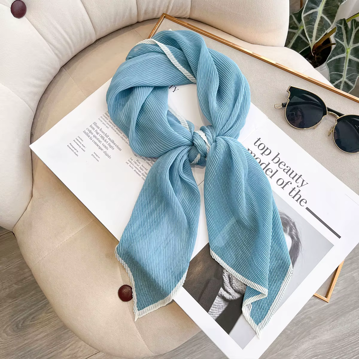 Foulard carré uni en tencel fin