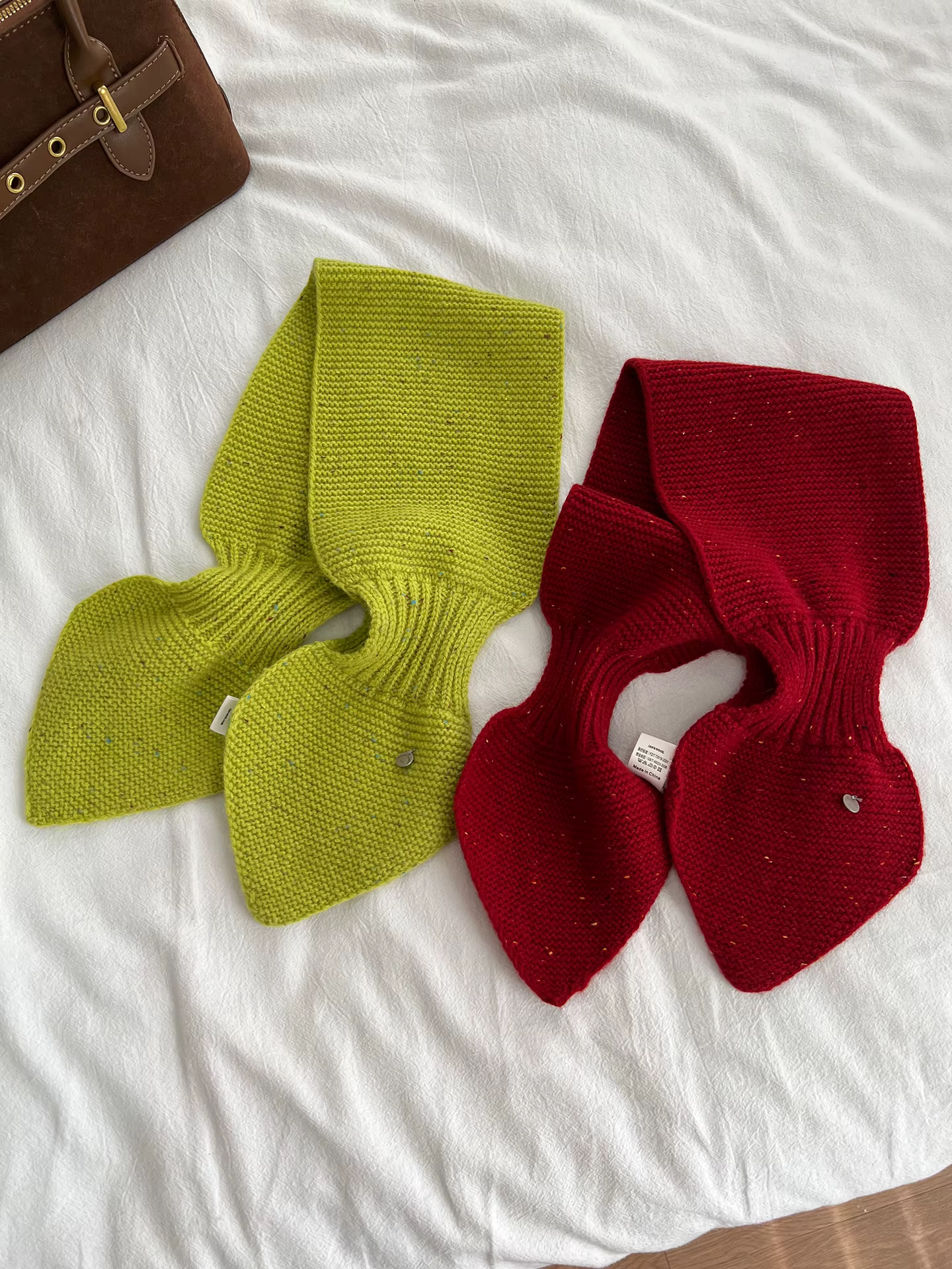 Coréen court point de croix 100% laine écharpe pour les femmes automne hiver