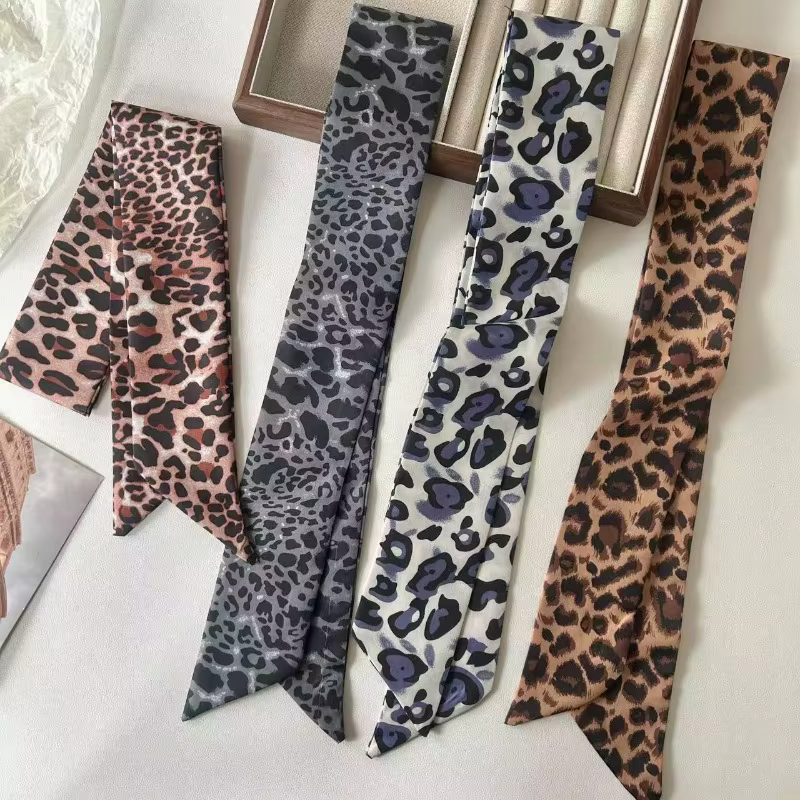 Nouveau foulard en soie imprimé léopard