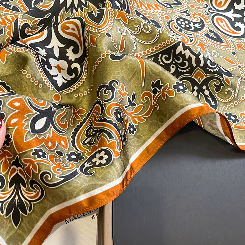 Foulard 100% Soie de Mûrier pour Femme