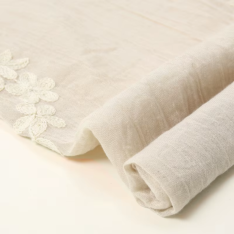 Longue Écharpe Brodée Florale pour Femme