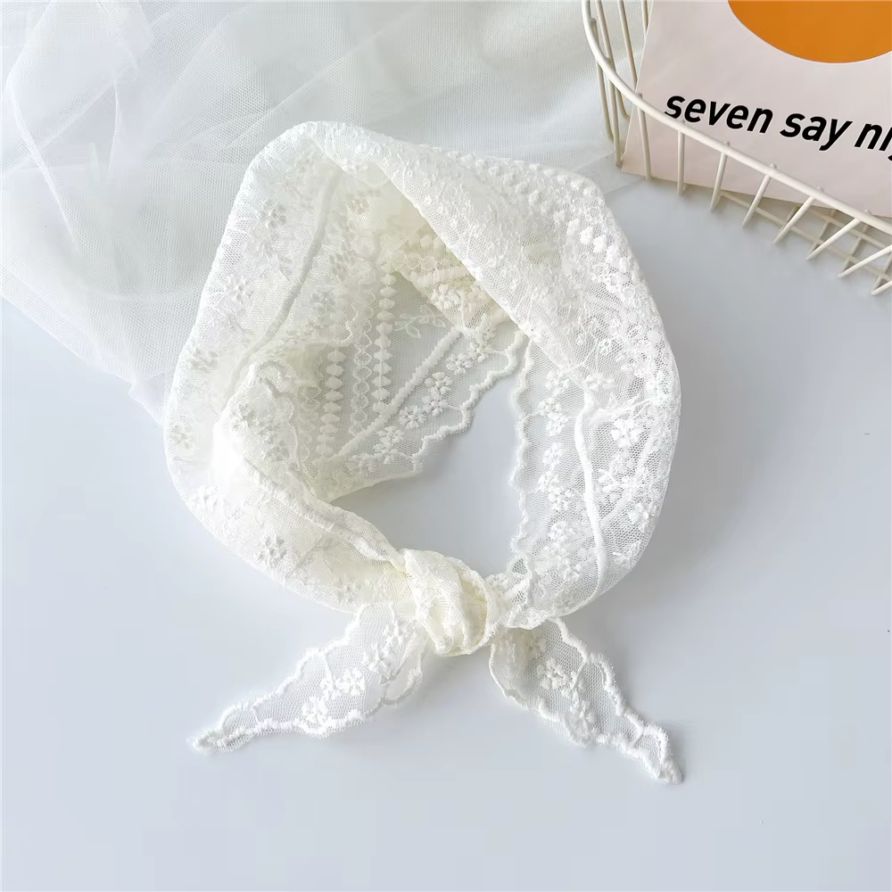 Écharpe en dentelle évidée pour femme