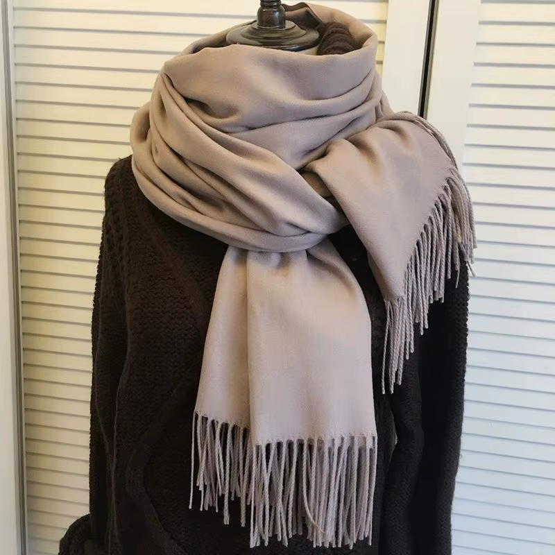 Nouveau foulard noir en cachemire pour femme
