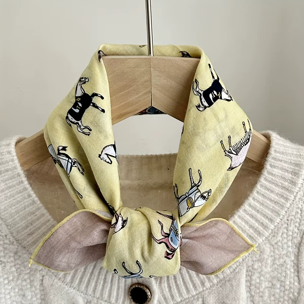 Petit foulard bohème en soie pour femmes