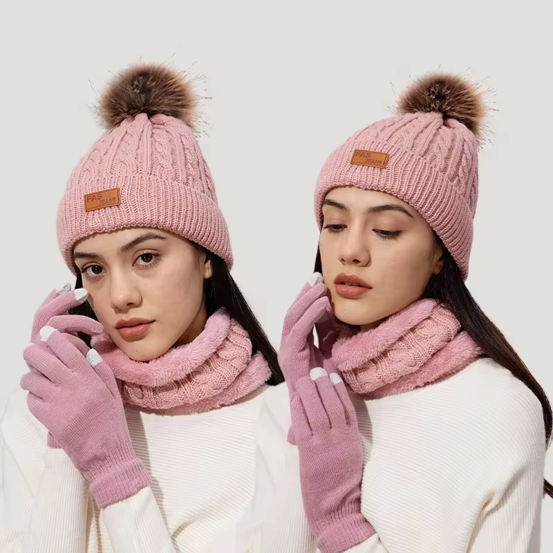 Ensemble de gants écharpe et chapeau pour femmes