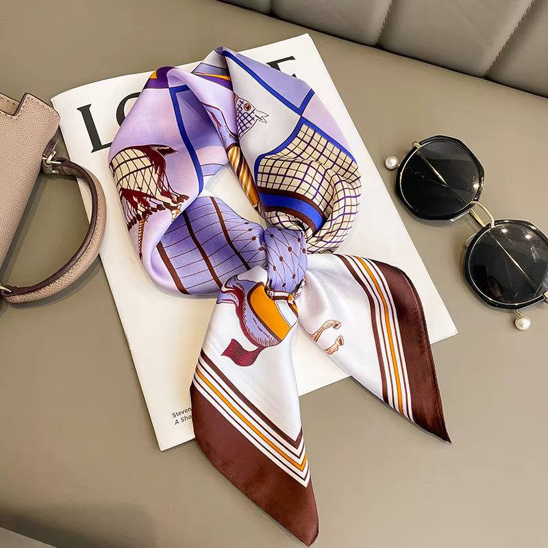 70 petit foulard carré