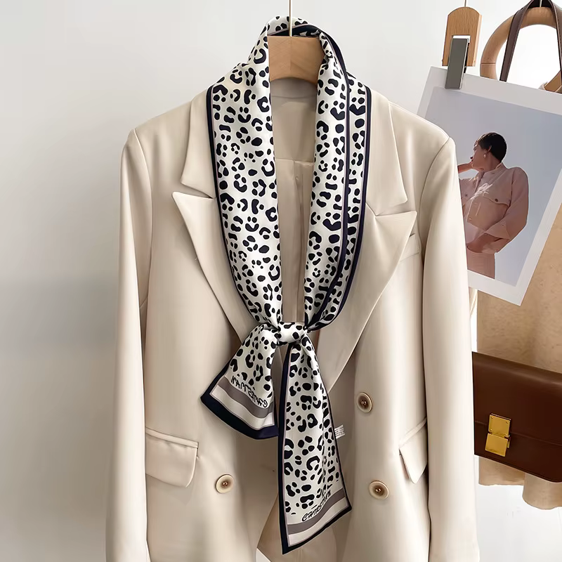 50 couleurs nouvelles femmes soie sensation imprimé Design écharpe châle mode luxe longue étroite petites foulards
