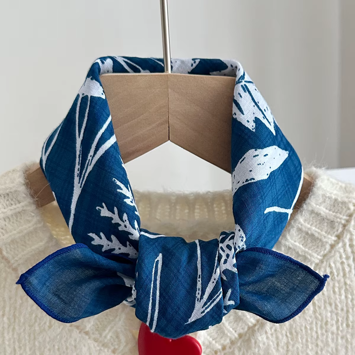 Petit foulard bohème en soie pour femmes