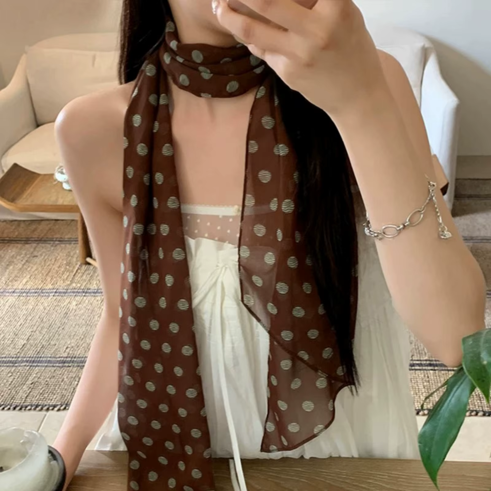 Écharpe en mousseline de soie à pois vintage pour femme