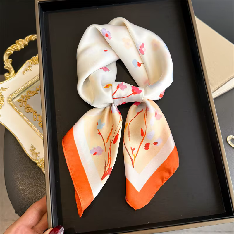 Élégant foulard carré imprimé pour femme