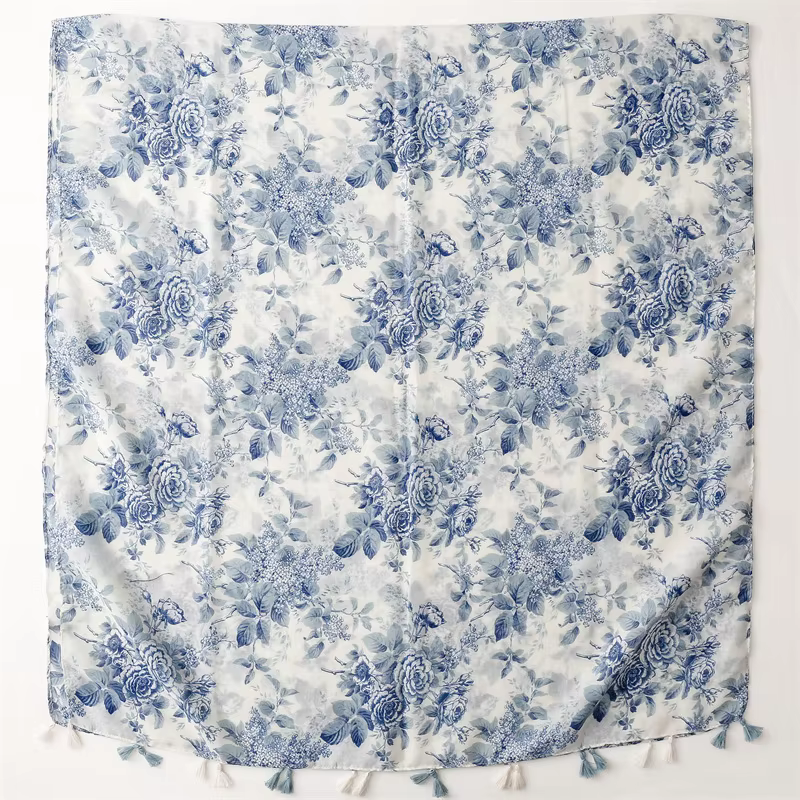 Classique bleu fleur imprimé écharpe élégant gland châle décontracté coupe-vent tête enveloppement Hijab crème solaire voyage serviette de plage pour les femmes