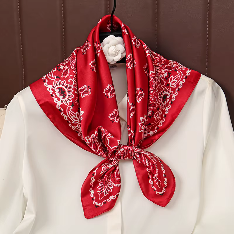 Foulard imprimé Paisley rouge pour femmes