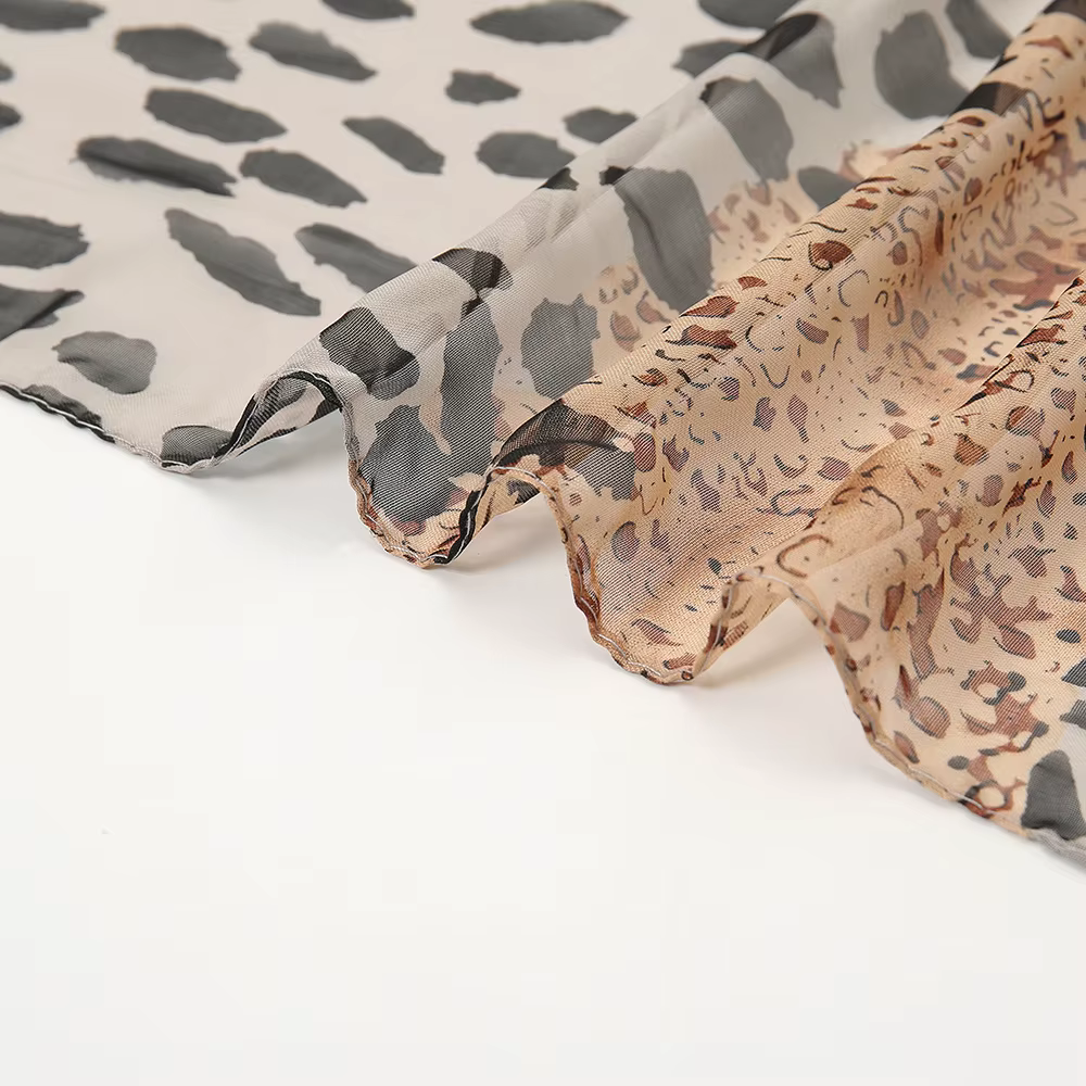Écharpe Hijab en Mousseline de Soie Imprimé Léopard pour Femme