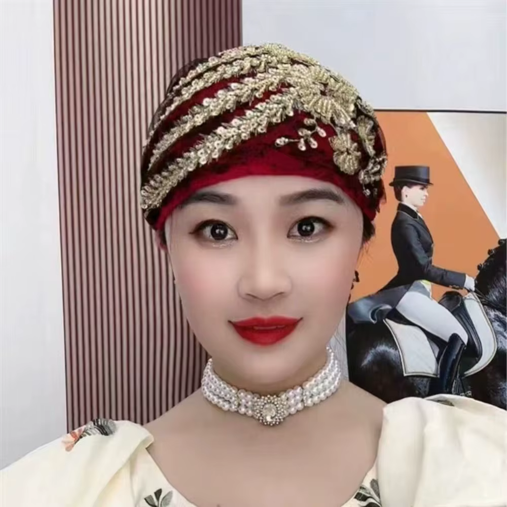 Foulard de tête en dentelle