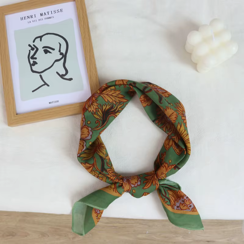 Foulard carré cerise 100% coton