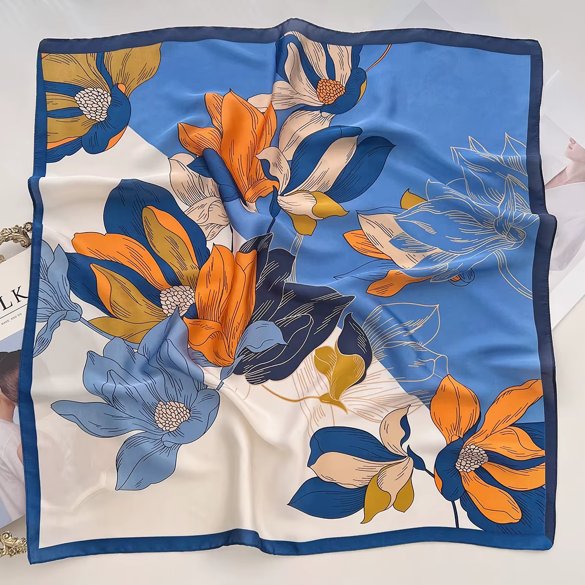 Foulard carré pour femmes