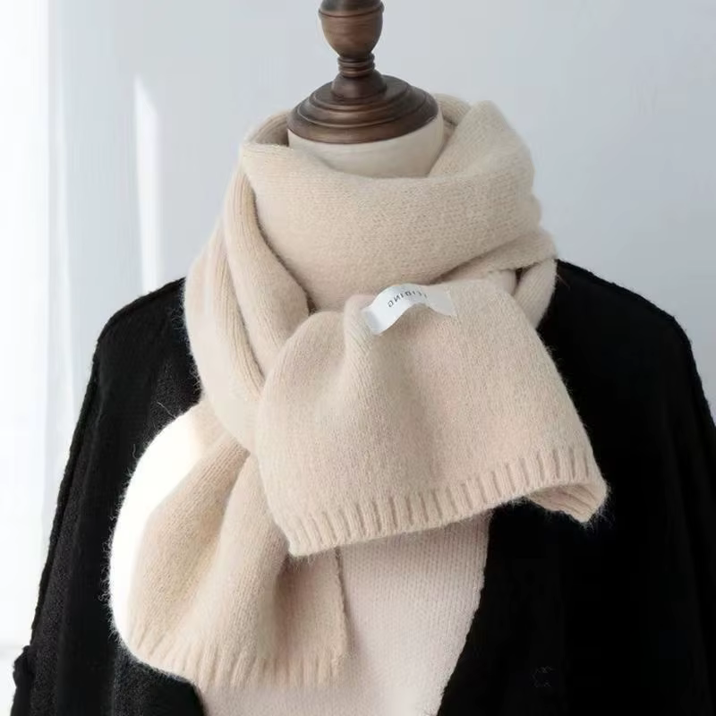2025 automne et hiver nouvelle Version coréenne Ing Style couleur unie écharpe étudiant chaud tricoté polyvalent Couple