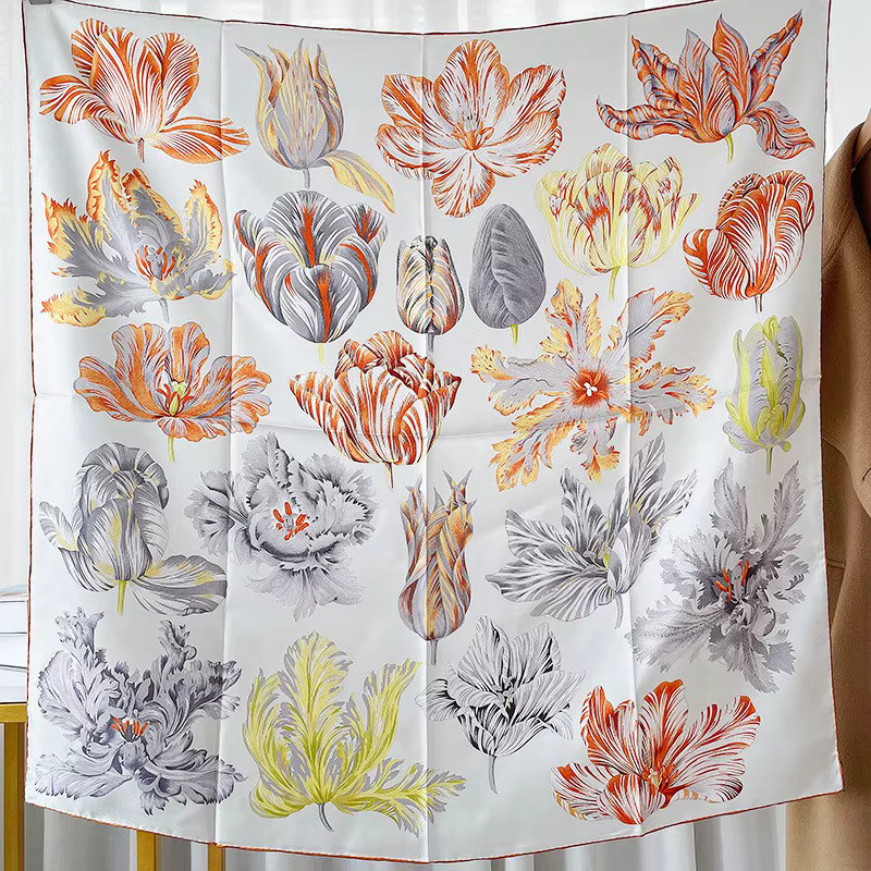 Foulard en soie 90 Floral pour femmes
