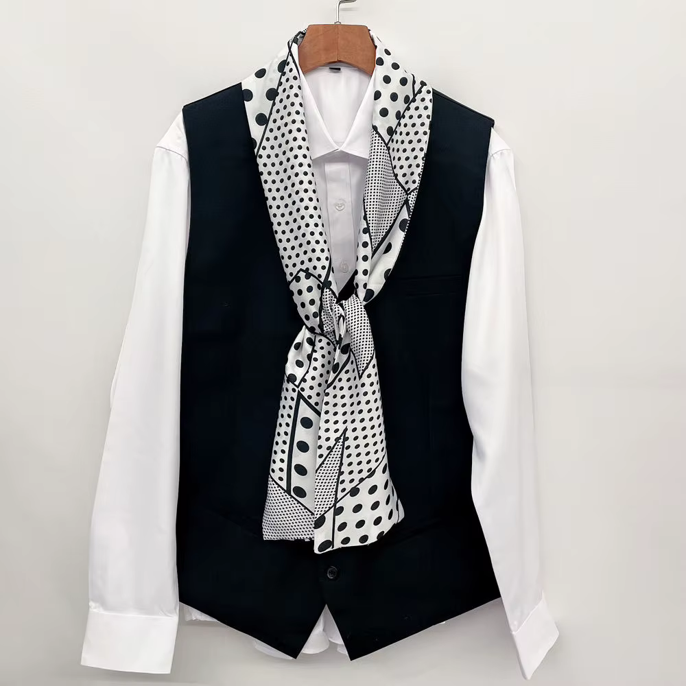 Petits foulards longs en soie pour hommes