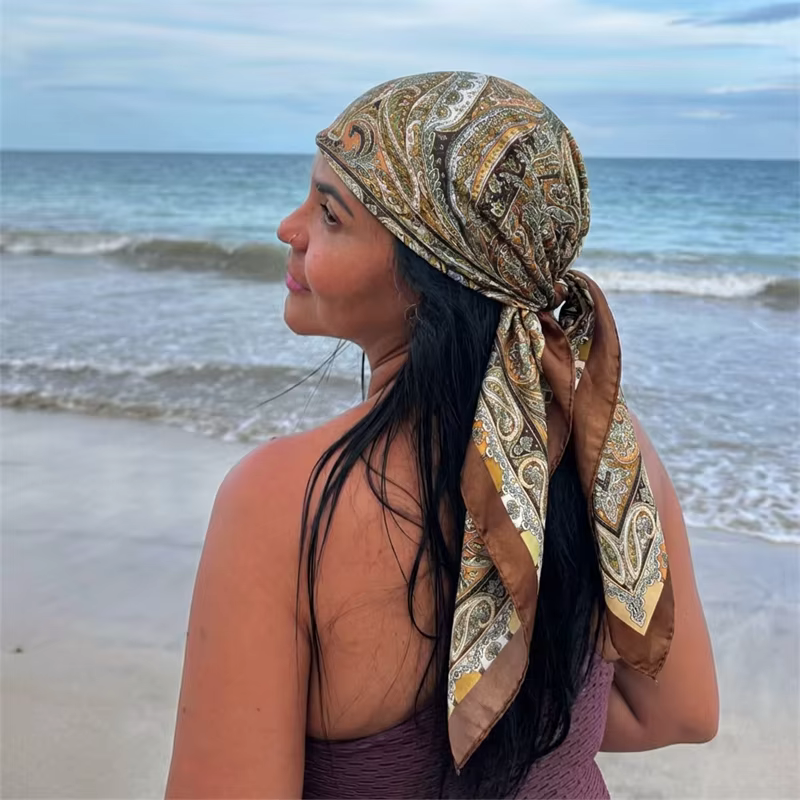 Foulard carré en Satin de soie pour femmes