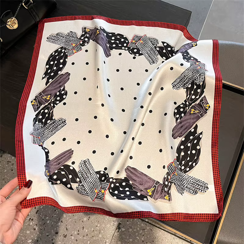 100% foulard en soie Bandana femmes motif de fleur foulards carrés foulard foulard en soie de mûrier bandeau Hijab châle sac poignée Wrap cravate