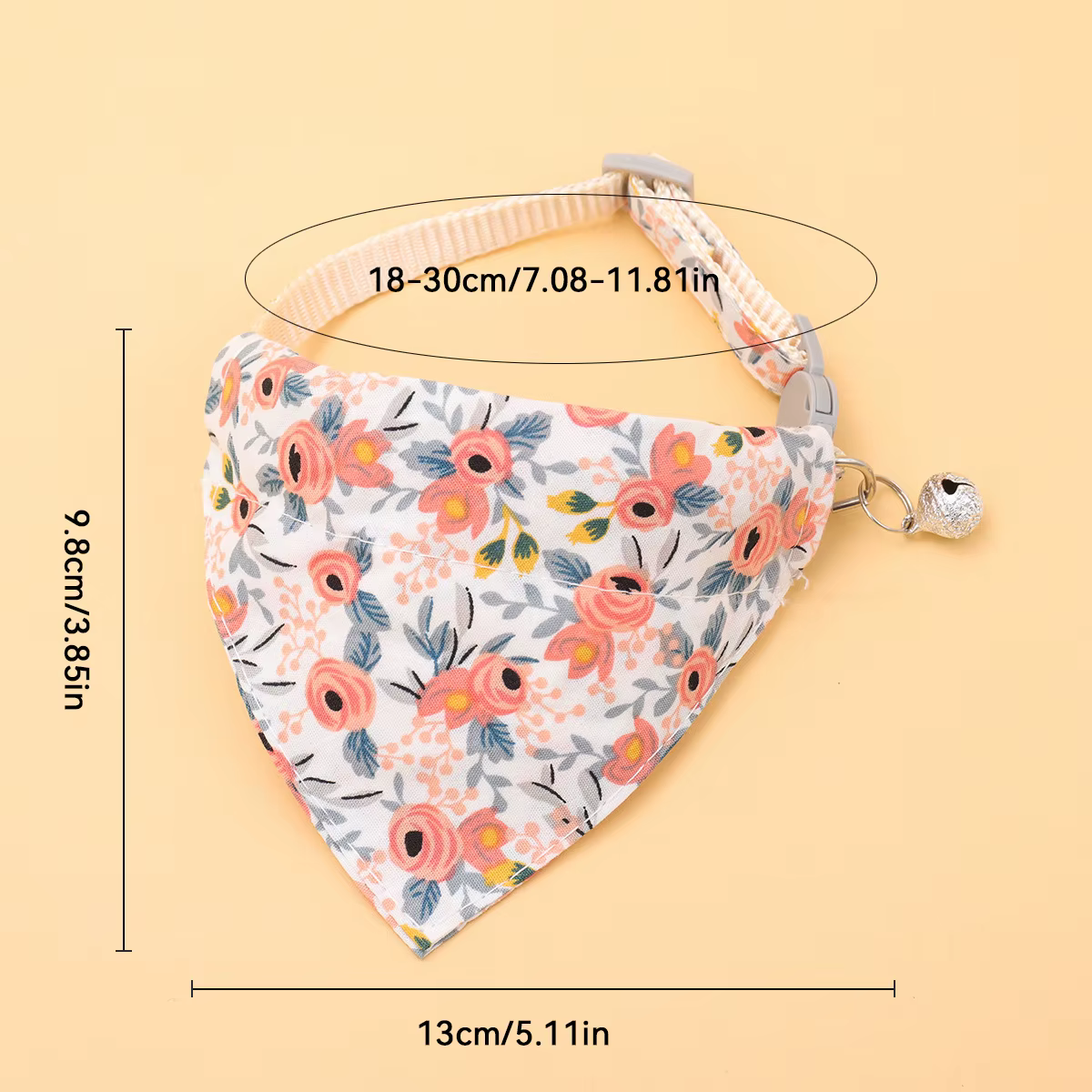 Écharpe triangulaire réglable de style japonais avec motif imprimé clochette