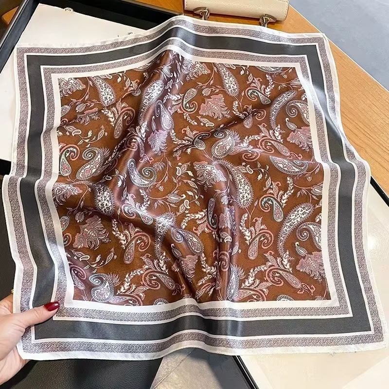 Paisley cheveux foulard femmes luxe 100% véritable soie naturelle cou foulards léger carré Bandana
