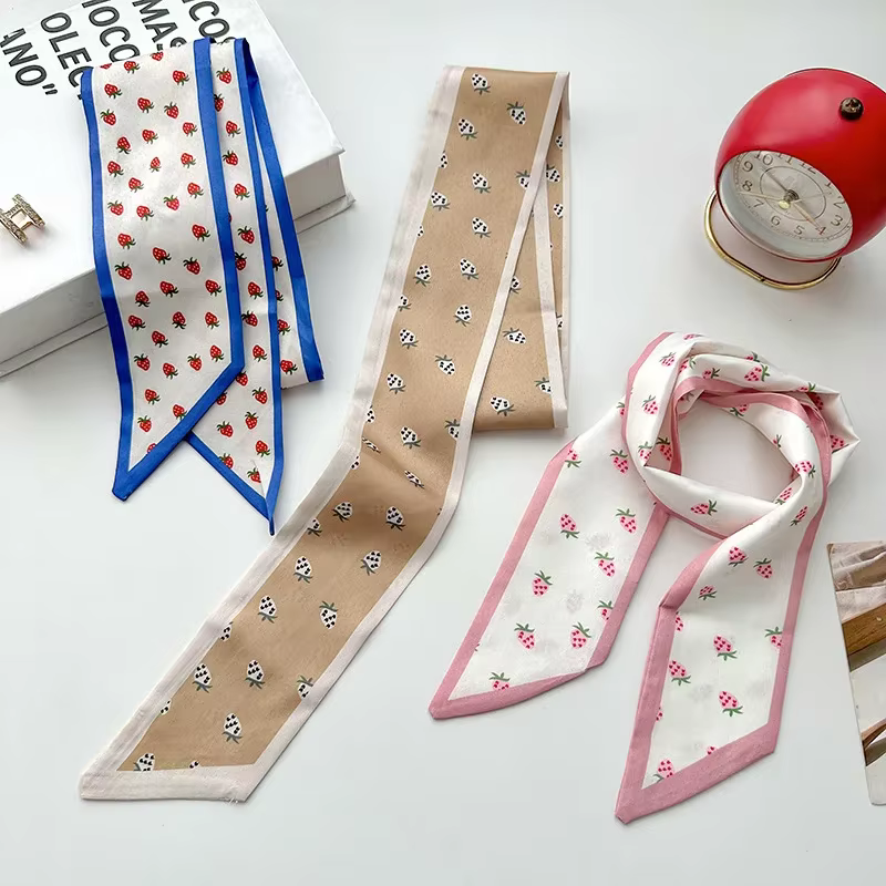 Petit foulard en soie pour femmes