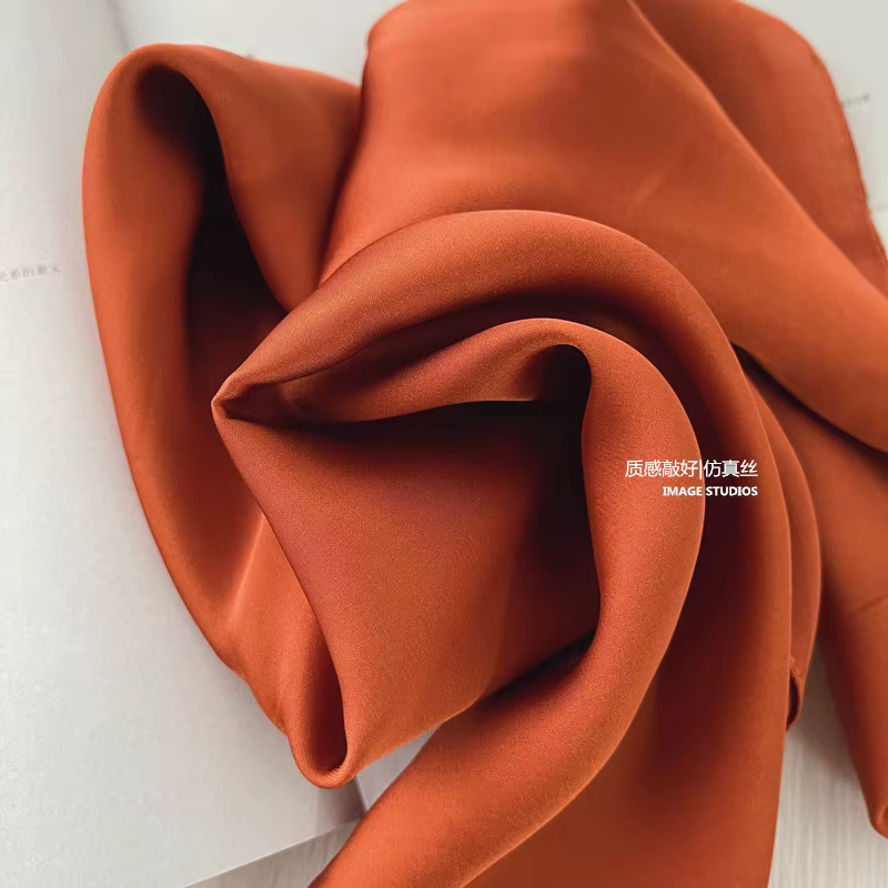 Nouveau 70*70 cm Foulard carré en soie femmes doux Satin bandeau