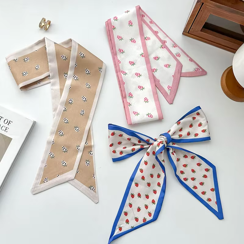 Petit foulard en soie pour femmes