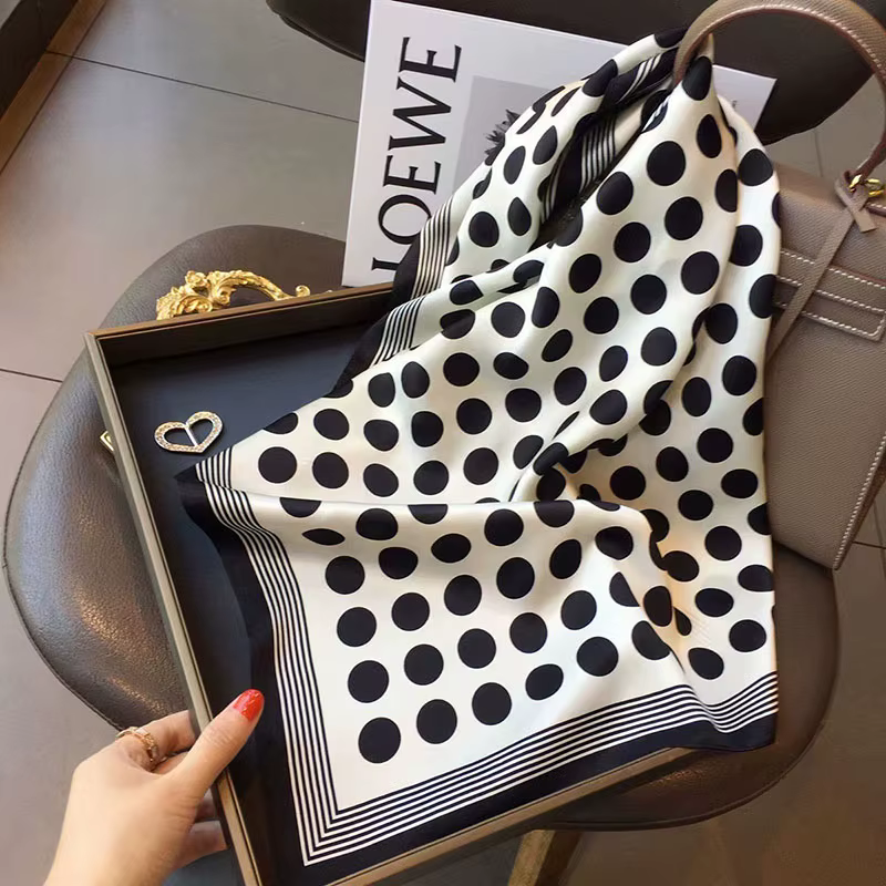 Dot foulard en soie femme Senior sens 70cm carré écharpe cravate mode décoration